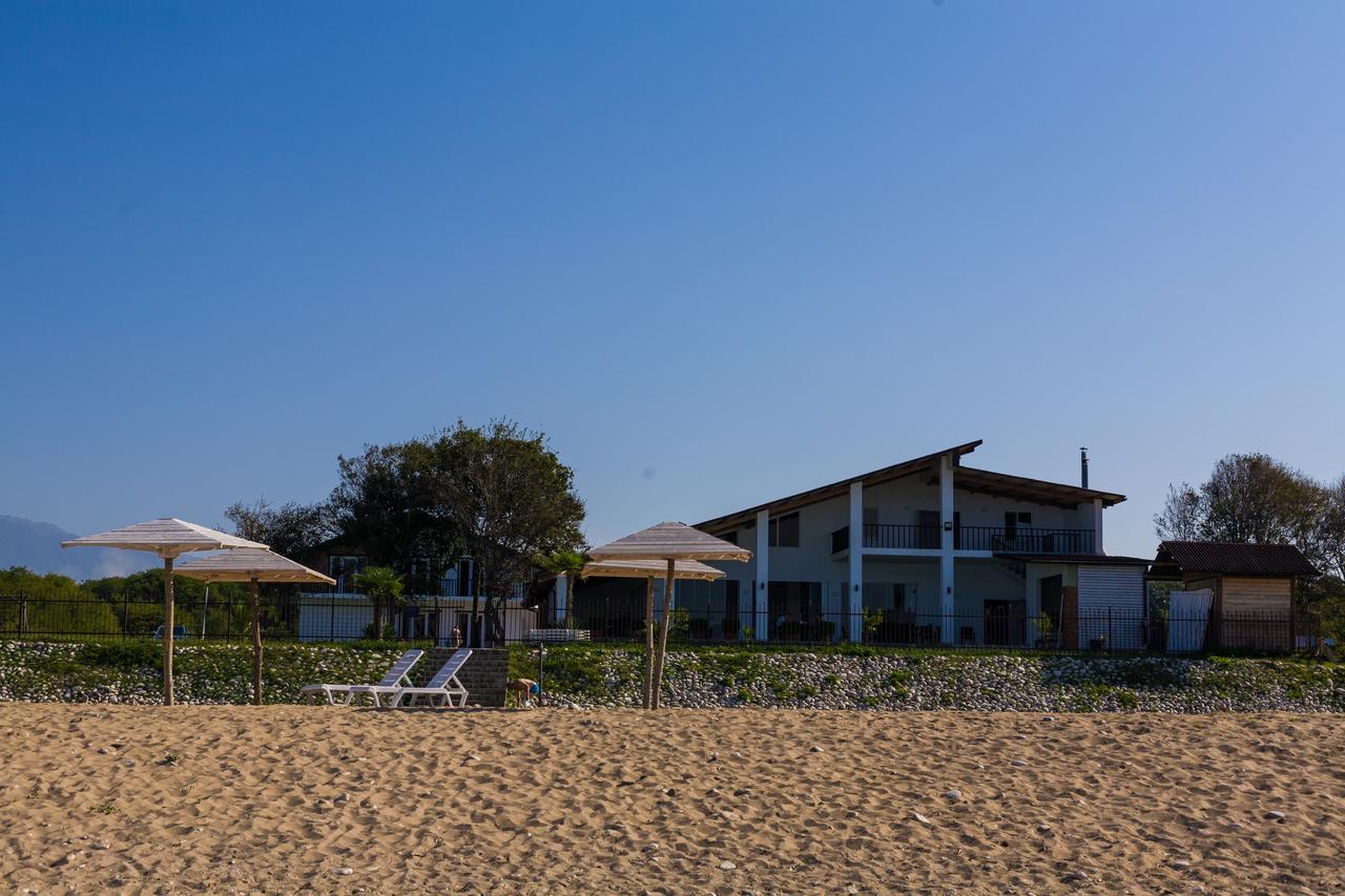 Injir Village Hotel Gudauta Exterior photo